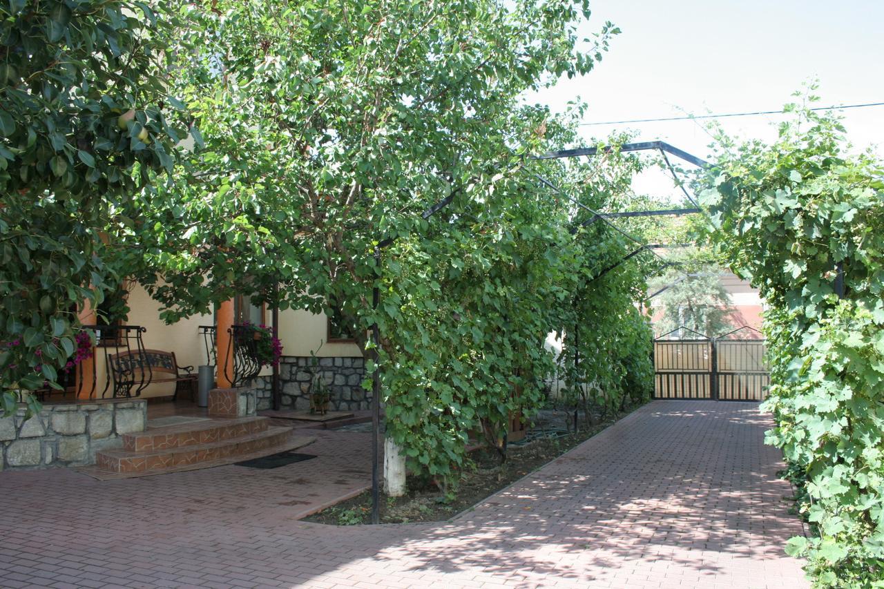 Chagari Hotel Berehove  Exterior photo